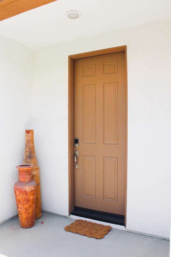 Entire Bungalow W/ Private Pool Near Palm Springs! Indio Extérieur photo