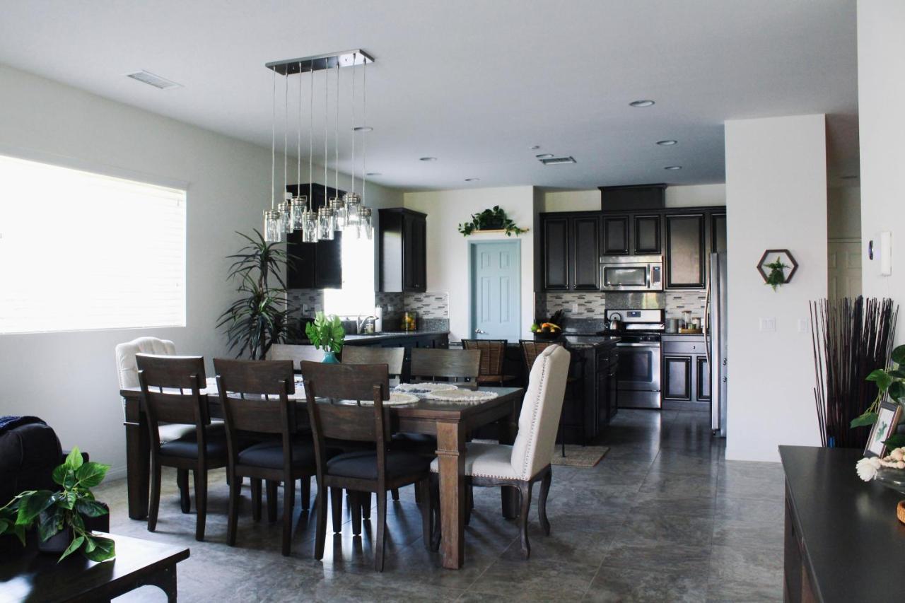 Entire Bungalow W/ Private Pool Near Palm Springs! Indio Extérieur photo